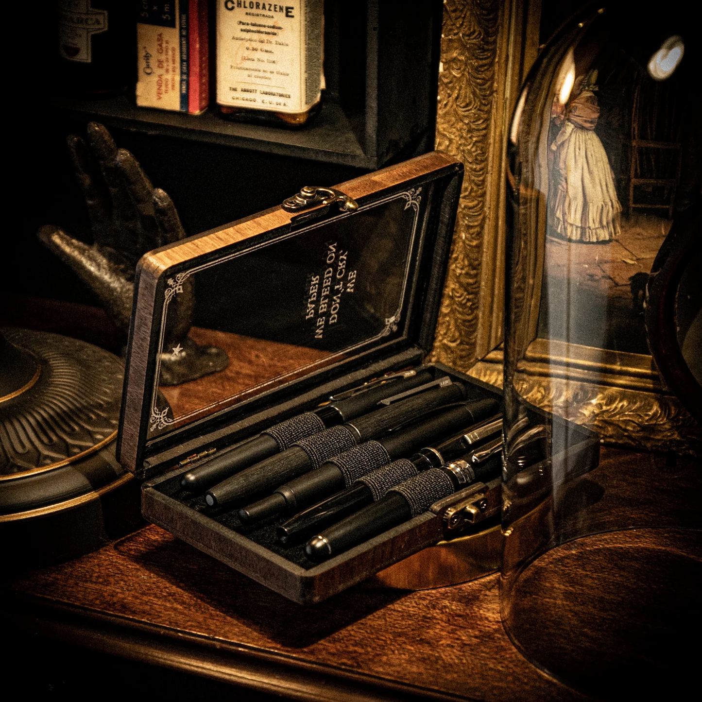 5 Pen Display Case Walnut Veneer