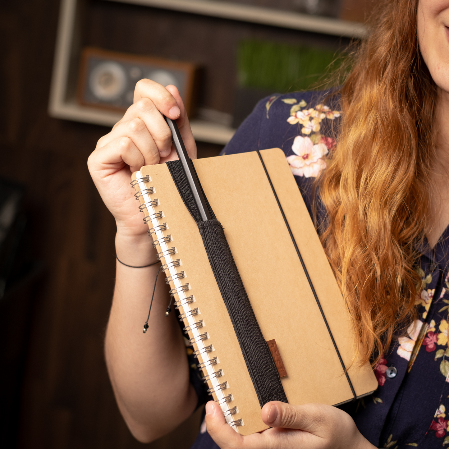 Elastic Pencil/Pen Holder for A5 notebooks, iPad mini, etc.